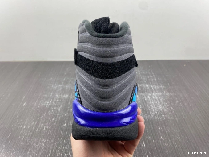 8 305381-025 (2015) Retro Jordan Aqua 1106